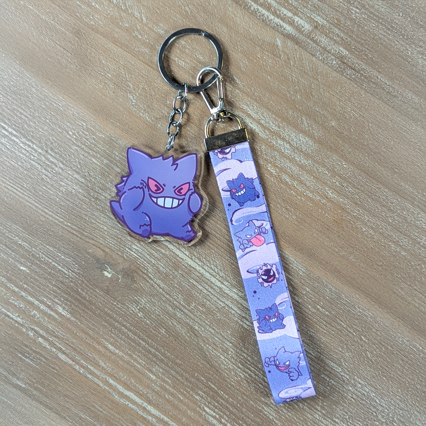 Lanyard & Charm - Lila Geister