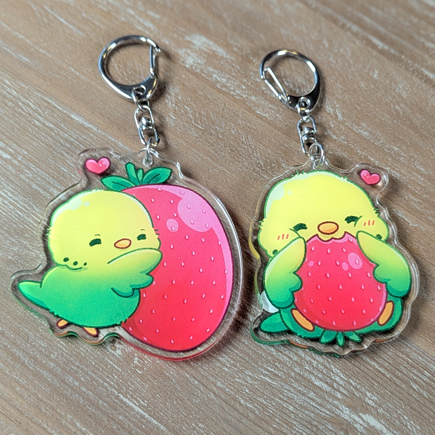 Schlüsselanhänger - Wellensittich mit Erdbeer
